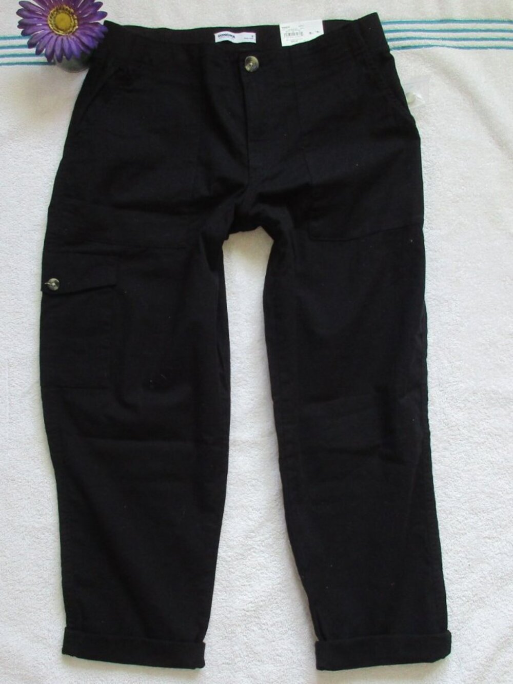 New SONOMA Pants Size 8 Black Cuffed Utility Capri - Picture 4 of 11